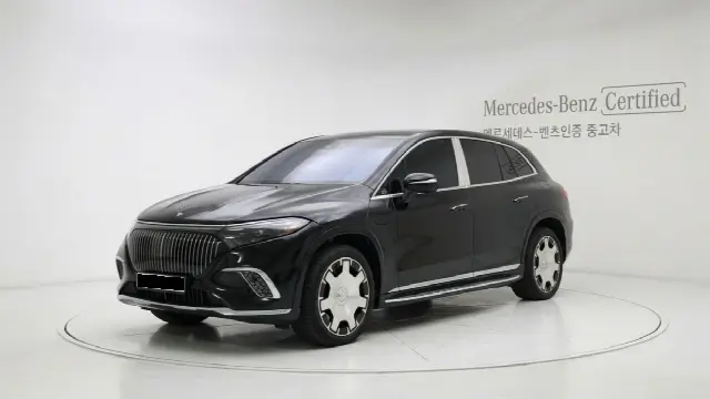 Mercedes-Benz EQS 2023, 4 891 км