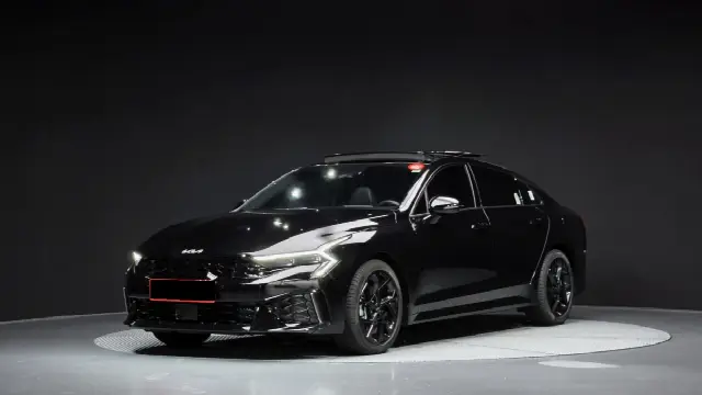 Kia K5 2023, новый