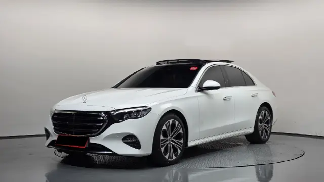 Mercedes-Benz E-Class 2024, 27 196 км
