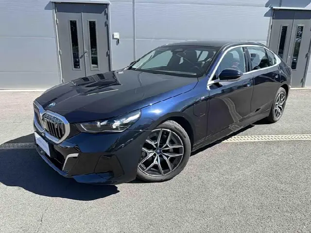 BMW i5 2025, 13 000 км