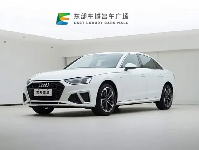 Audi A4L 2023, 32 000 км