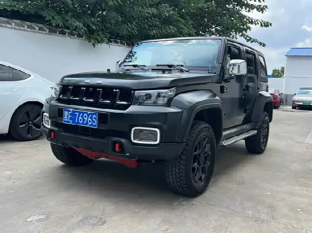 BAIC Beijing BJ40 2024, 33 000 км