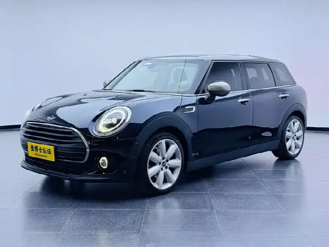 Mini Clubman 2022, 34 000 км