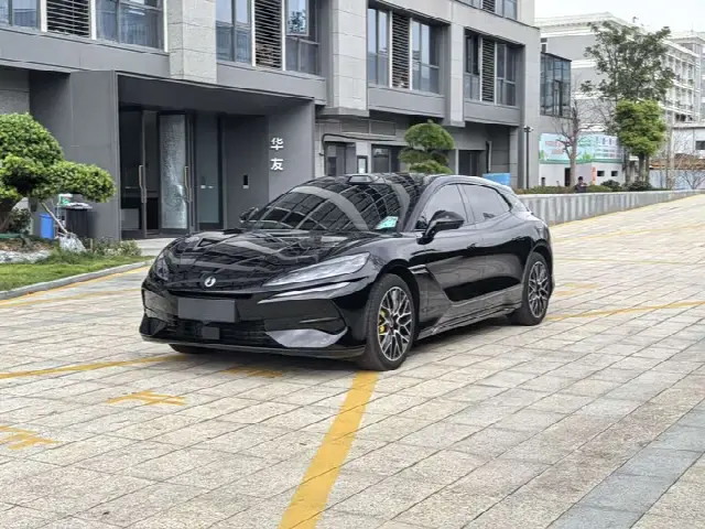 Denza Z9GT 2026, новый