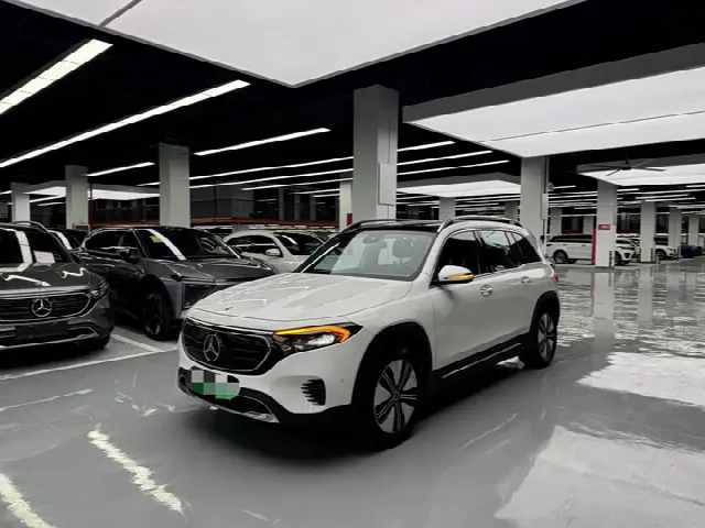 Mercedes-Benz EQB 2023, 50 000 км