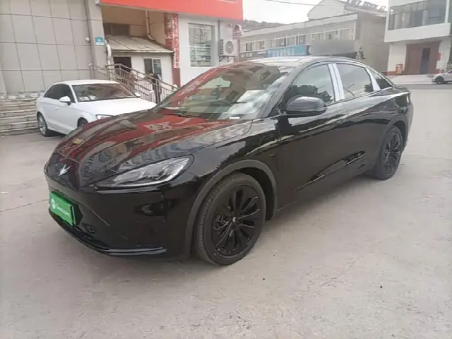 BAIC Arcfox Alpha S 2023, новый