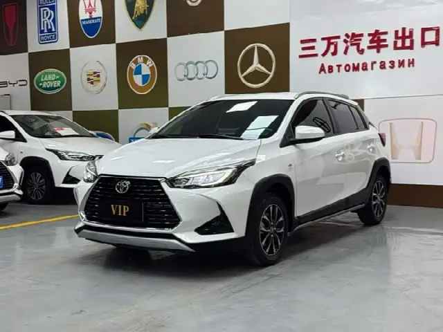 Toyota Yaris L Hatchback 2022, 23 000 км