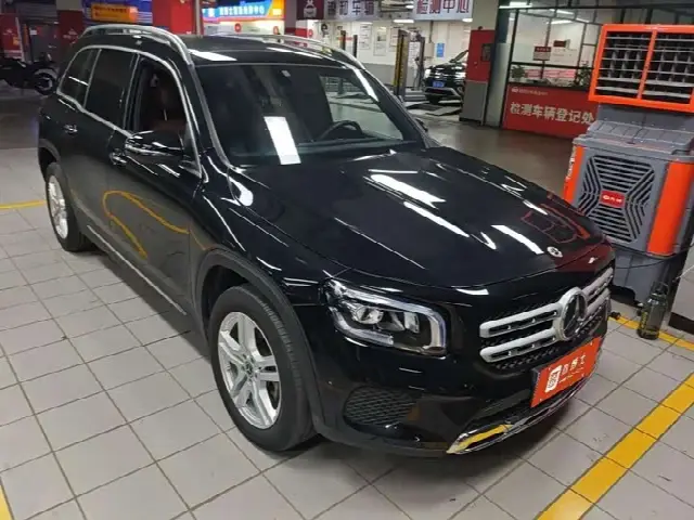 Mercedes-Benz GLB-Class 2023, 38 000 км