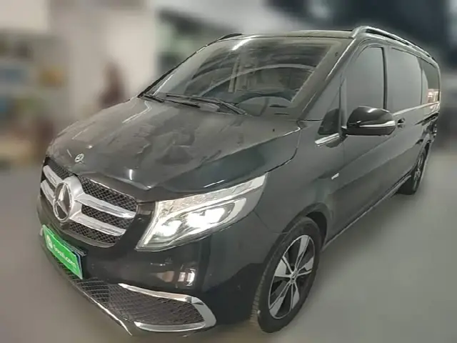 Mercedes-Benz V-Class 2018, 69 700 км