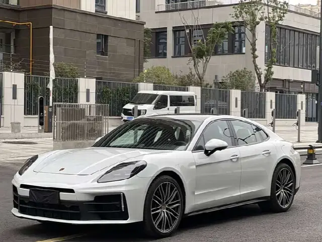 Porsche Panamera 2026, новый