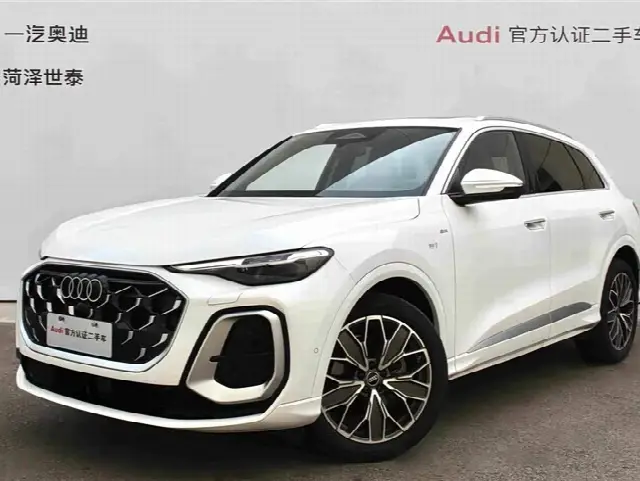 Audi Q5L 2026, 4 000 км