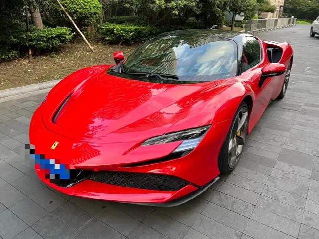 Ferrari SF90 2020, 35 000 км
