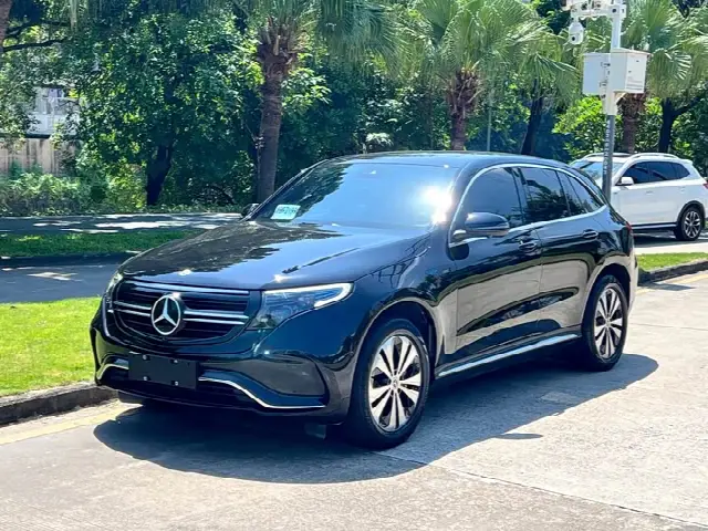 Mercedes-Benz EQC 2022, 66 800 км