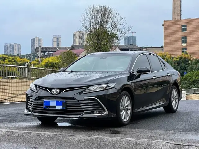 Toyota Camry 2021, 50 000 км