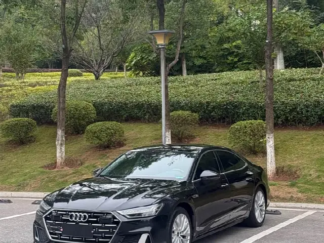 Audi A7L 2024, 80 000 км