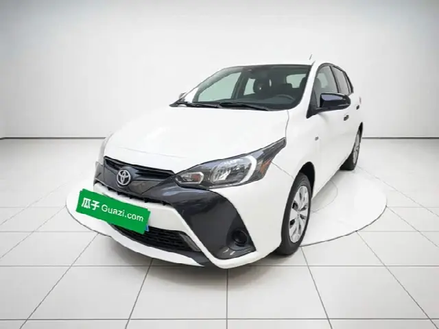 Toyota Yaris L Hatchback 2022, 25 100 км