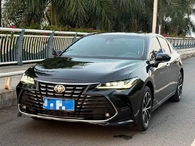 Toyota Avalon 2022, 50 000 км