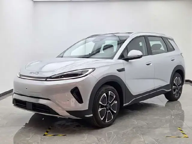 BYD Sea Lion 05 DM-i Hybrid 2026, новый