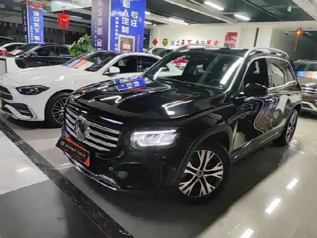 Mercedes-Benz GLB-Class 2025, 12 000 км