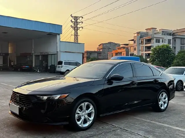 Honda Accord 2023, 30 000 км