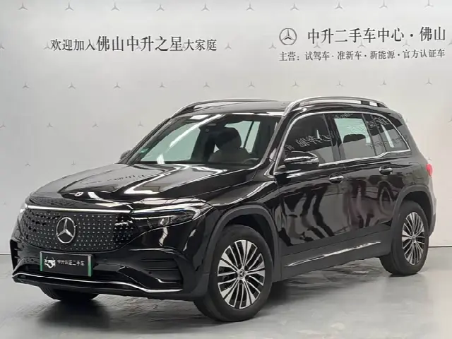 Mercedes-Benz EQB 2024, 22 000 км