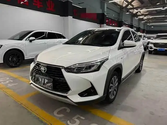 Toyota Yaris L Hatchback 2022, 24 000 км