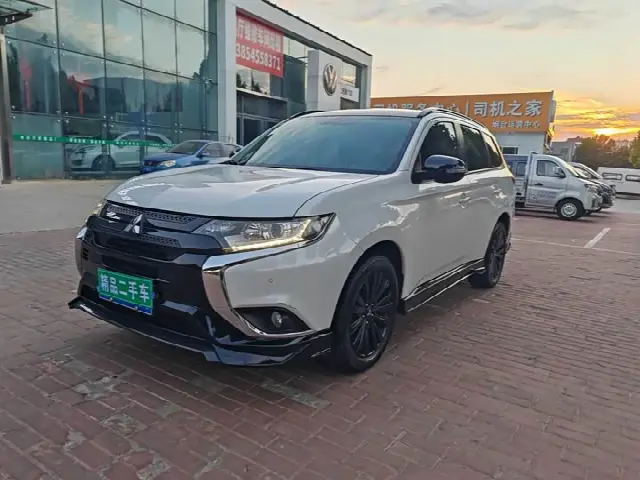 Mitsubishi Outlander 2021, 41 000 км