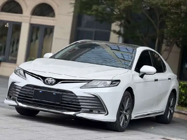 Toyota Camry 2023, 39 800 км