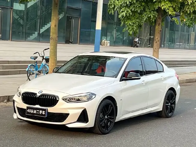 BMW 1 Series 2023, 36 000 км