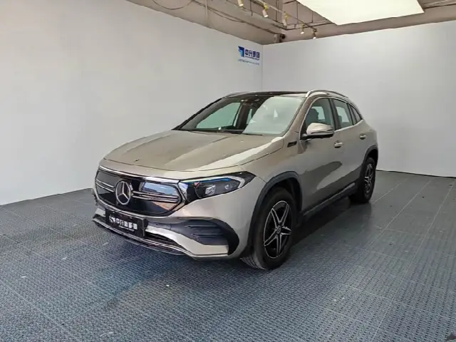 Mercedes-Benz EQA 2022, 49 000 км