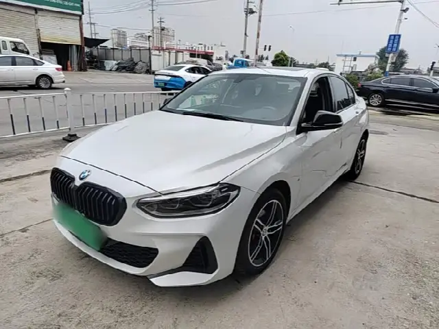 BMW 1 Series 2022, 68 700 км