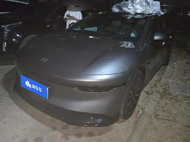 Zeekr 007 2024, 22 100 км