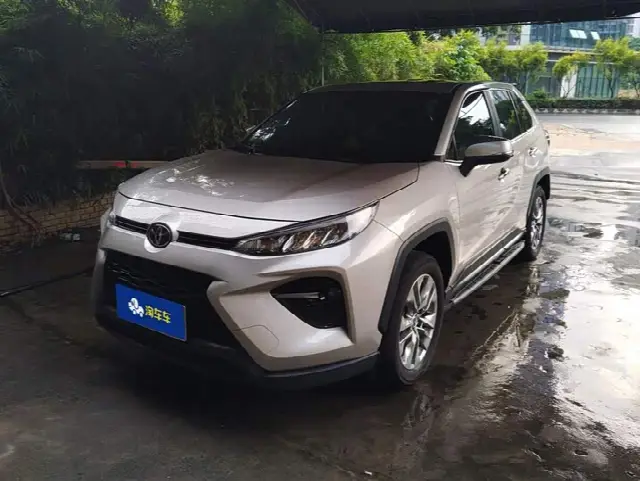Toyota Wildlander 2024, 11 300 км