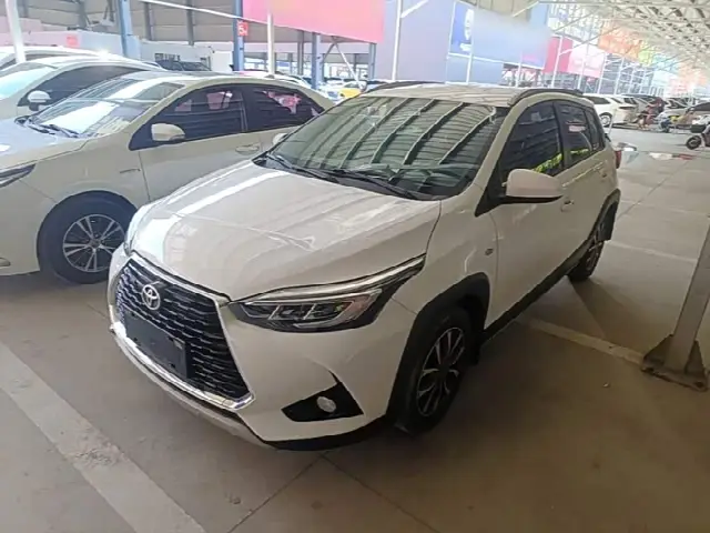 Toyota Yaris L Hatchback 2022, 50 100 км