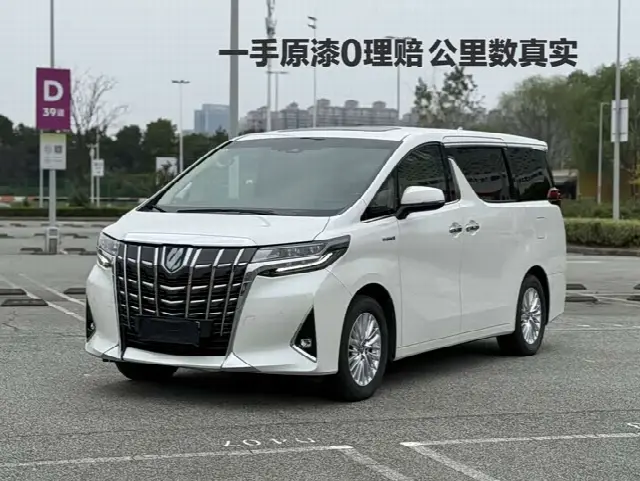 Toyota Alphard 2021, 63 000 км