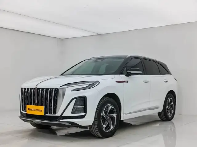 Hongqi HS3 2023, 33 000 км