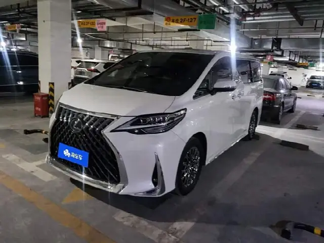 Lexus LM 2020, 44 000 км