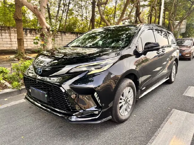 Toyota Sienna 2021, 82 000 км