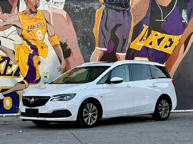 Buick GL6 2021, 30 000 км