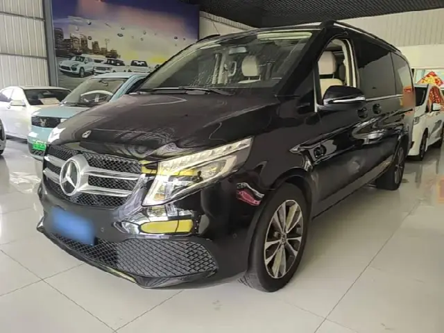 Mercedes-Benz V-Class 2018, 75 100 км