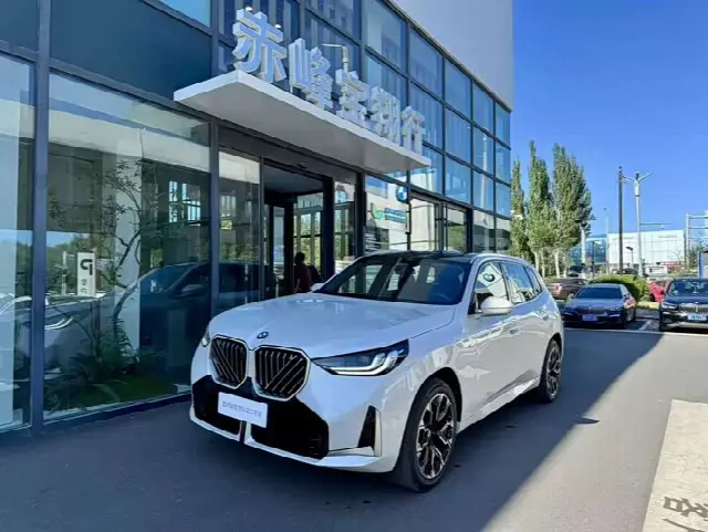 BMW X3 2025, 14 000 км