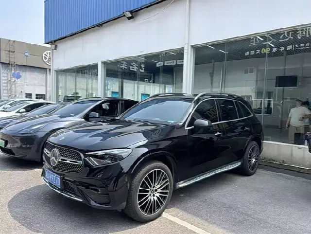 Mercedes-Benz GLC-Class 2024, 31 000 км
