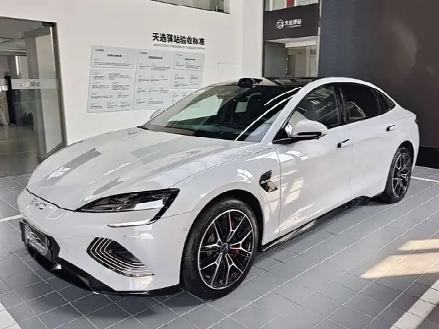 BYD Seal 2025, новый