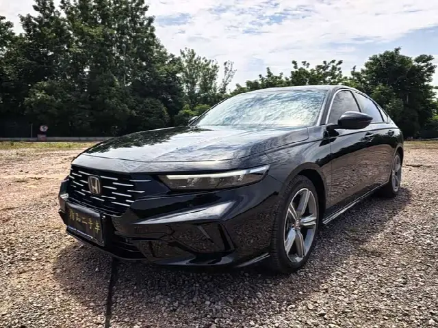 Honda Accord 2025, 6 000 км