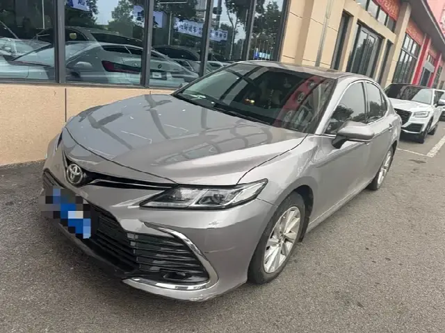 Toyota Camry 2021, 65 000 км