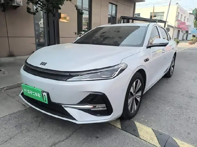 Geely Galaxy A7 2025, новый