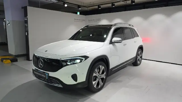 Mercedes-Benz EQB 2022, новый