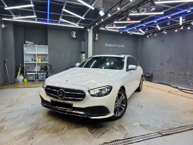 Mercedes-Benz E-Class 2016, 28 000 км