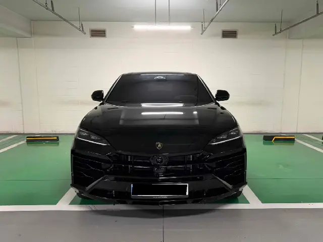 Lamborghini Urus 2018, новый