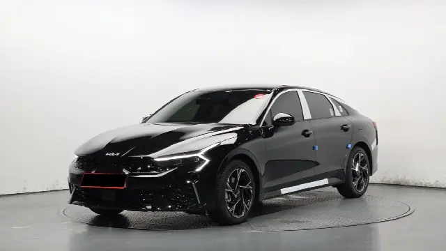 Kia K5 2023, новый